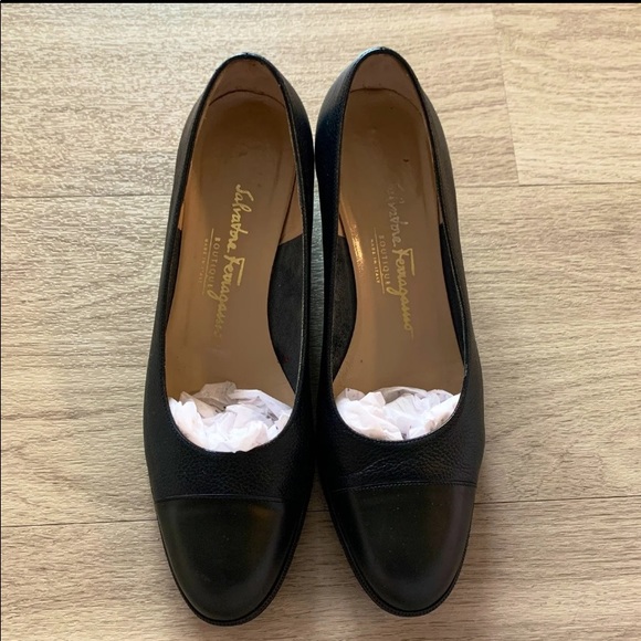 Salvatore Ferragamo Shoes - Salvatore Ferragamo boutique shoes